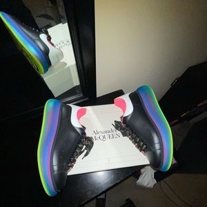 Alexander McQueen men’s 7